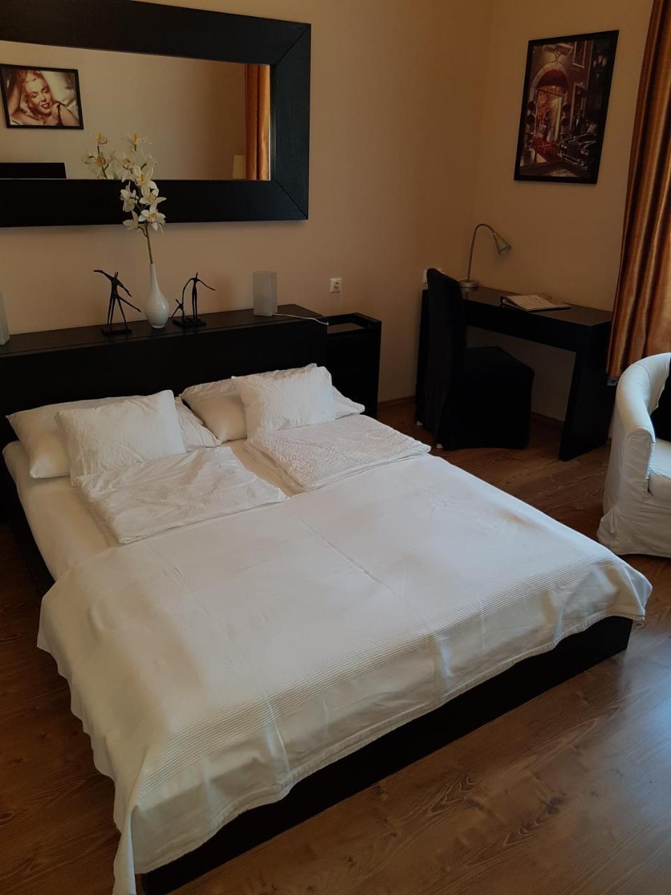 Guest house Connection
